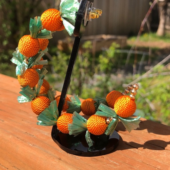 Kenneth J Lane 🆕 Orange Hoop Earrings pierced $80 new - Picture 5 of 11